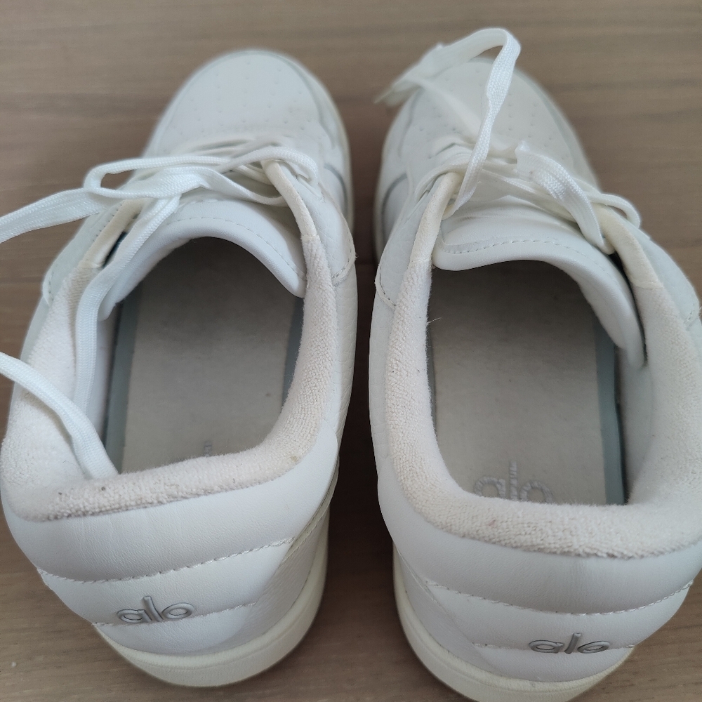 ALO Recovery Mode Sneaker - Picture 8 of 12